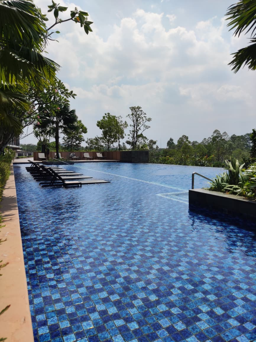 Marigold Pool